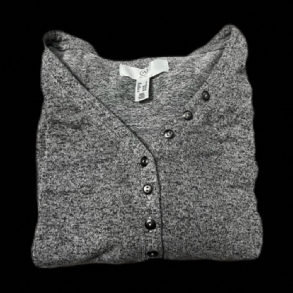3/$30 • Grey Long Sleeve